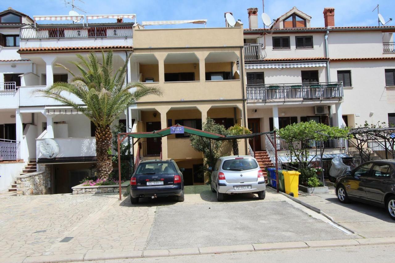 Apartments Lora Rovinj Exterior photo